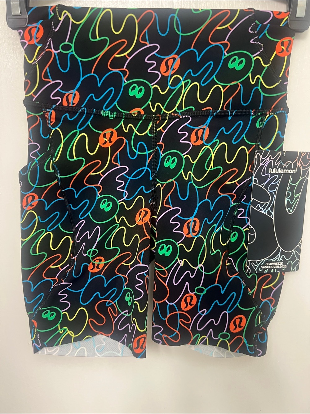 Lululemon Seawheeze Vancouver 2026 Fast & Free HR Short 6“ Pockets *SW
Size 2